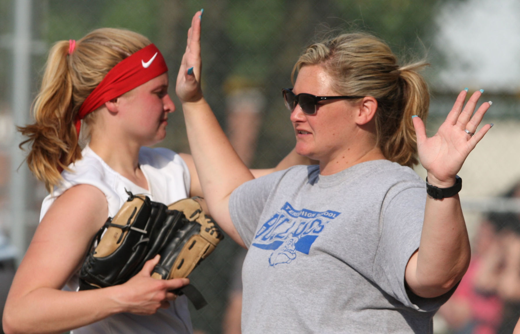 St Teresa vs Mt Pulaski softball 10 5.14.18.jpg